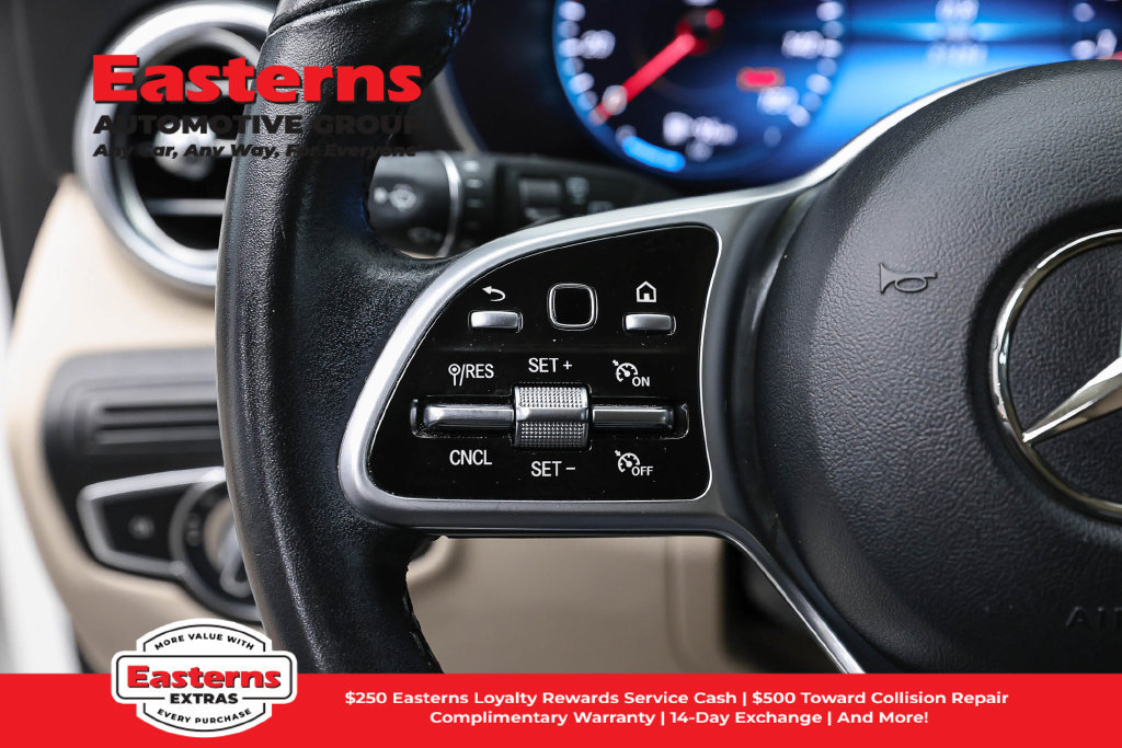 Used 2022 Mercedes-Benz GLC 300 w/ Premium Package Lite image 16