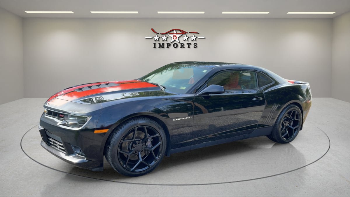 Used 2015 Chevrolet Camaro SS w/ RS Package RWD image 1