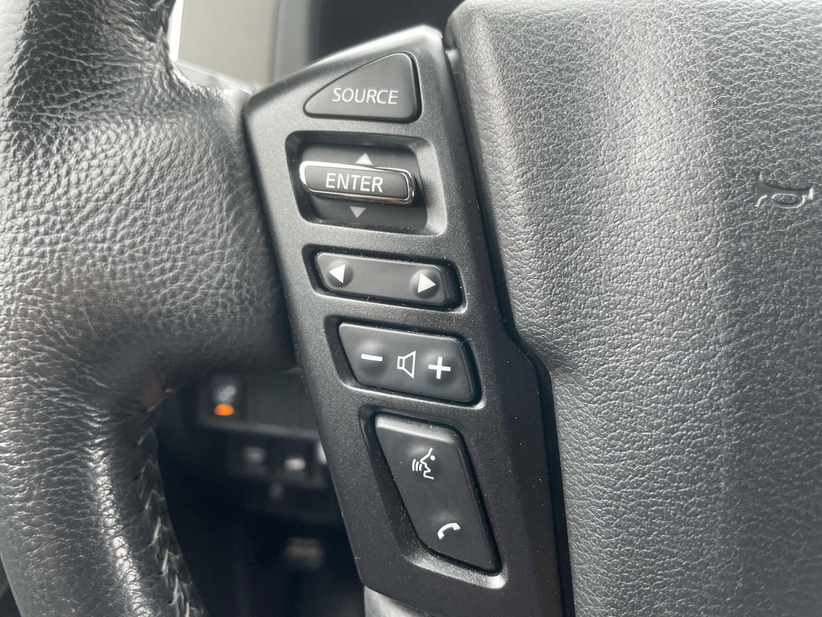 Used 2022 Nissan Frontier SV AWD/4WD image 19
