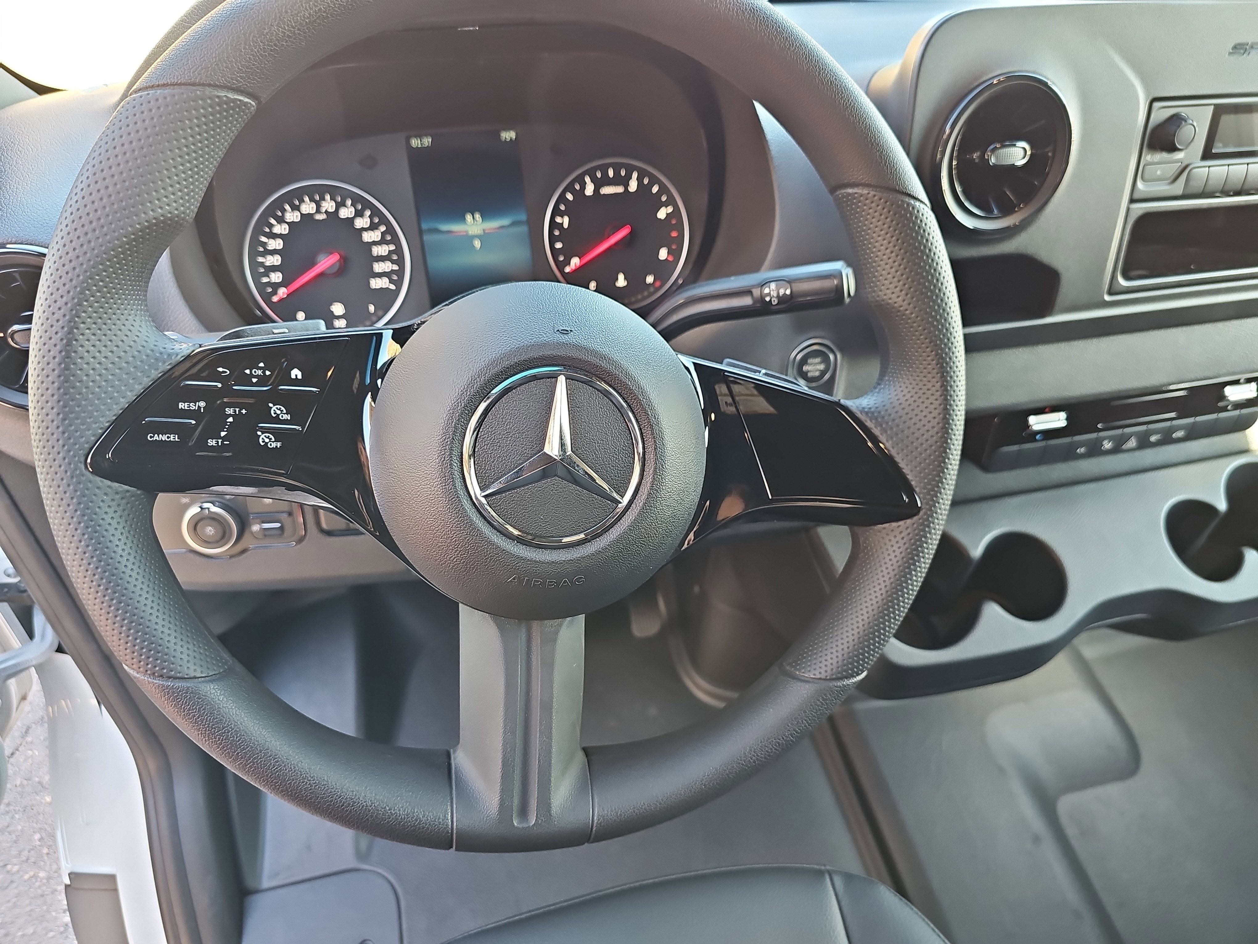 New 2025 Mercedes-Benz Sprinter 2500 image 17