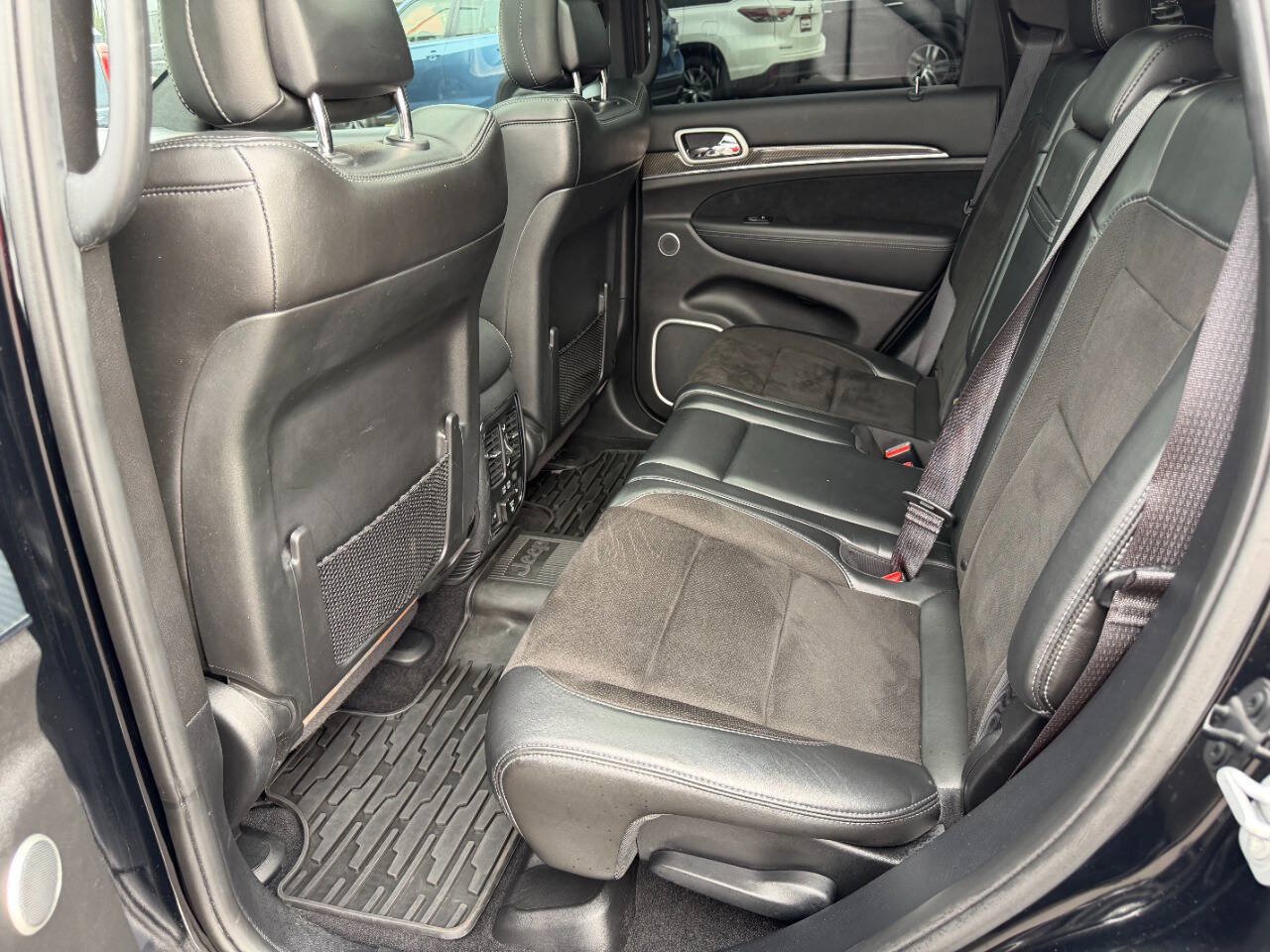 Used 2019 Jeep Grand Cherokee SRT w/ Trailer Tow Group IV AWD/4WD image 11