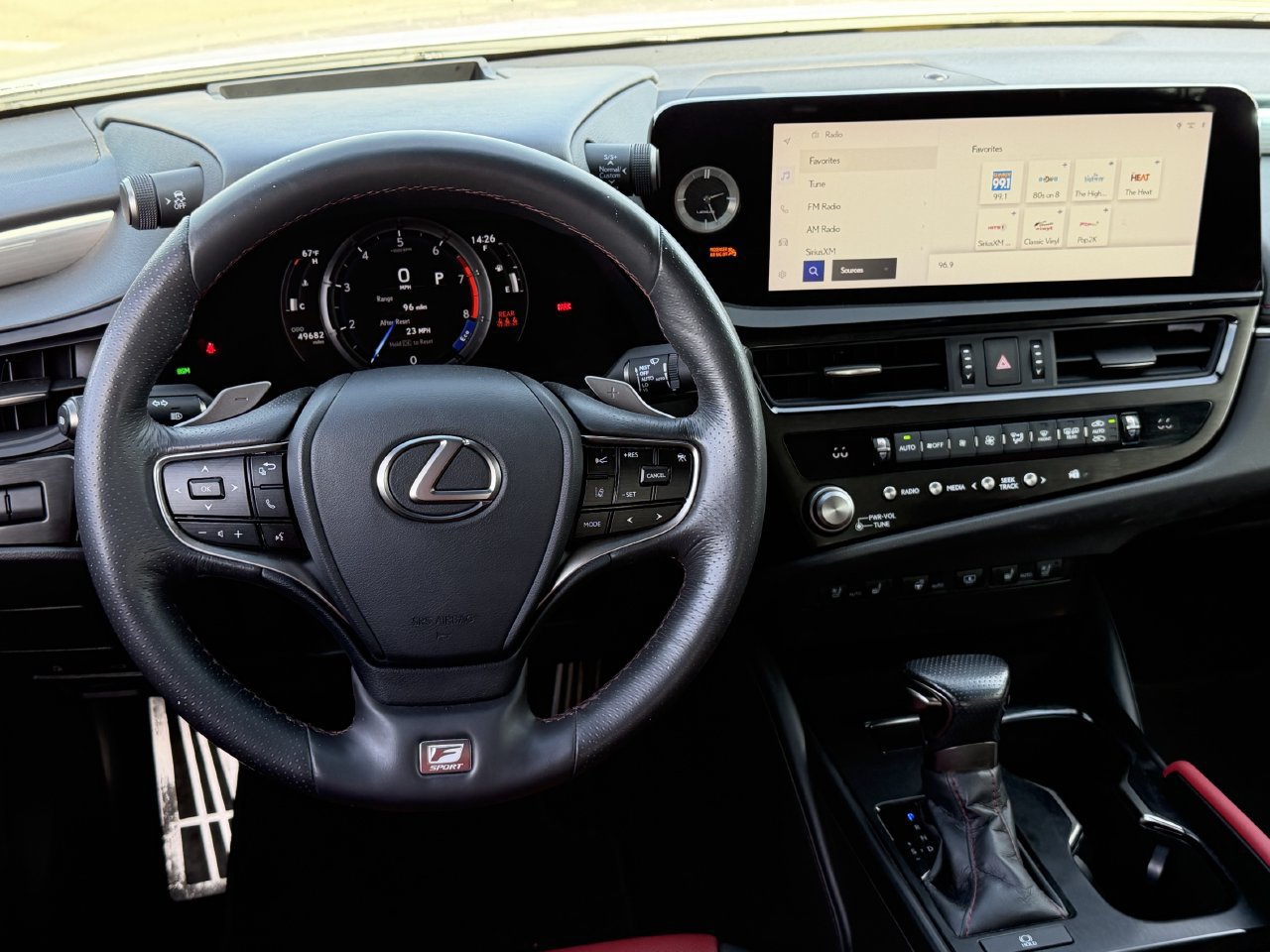 Used 2023 Lexus ES 350 F Sport w/ Accessory Package (Z2) FWD image 9