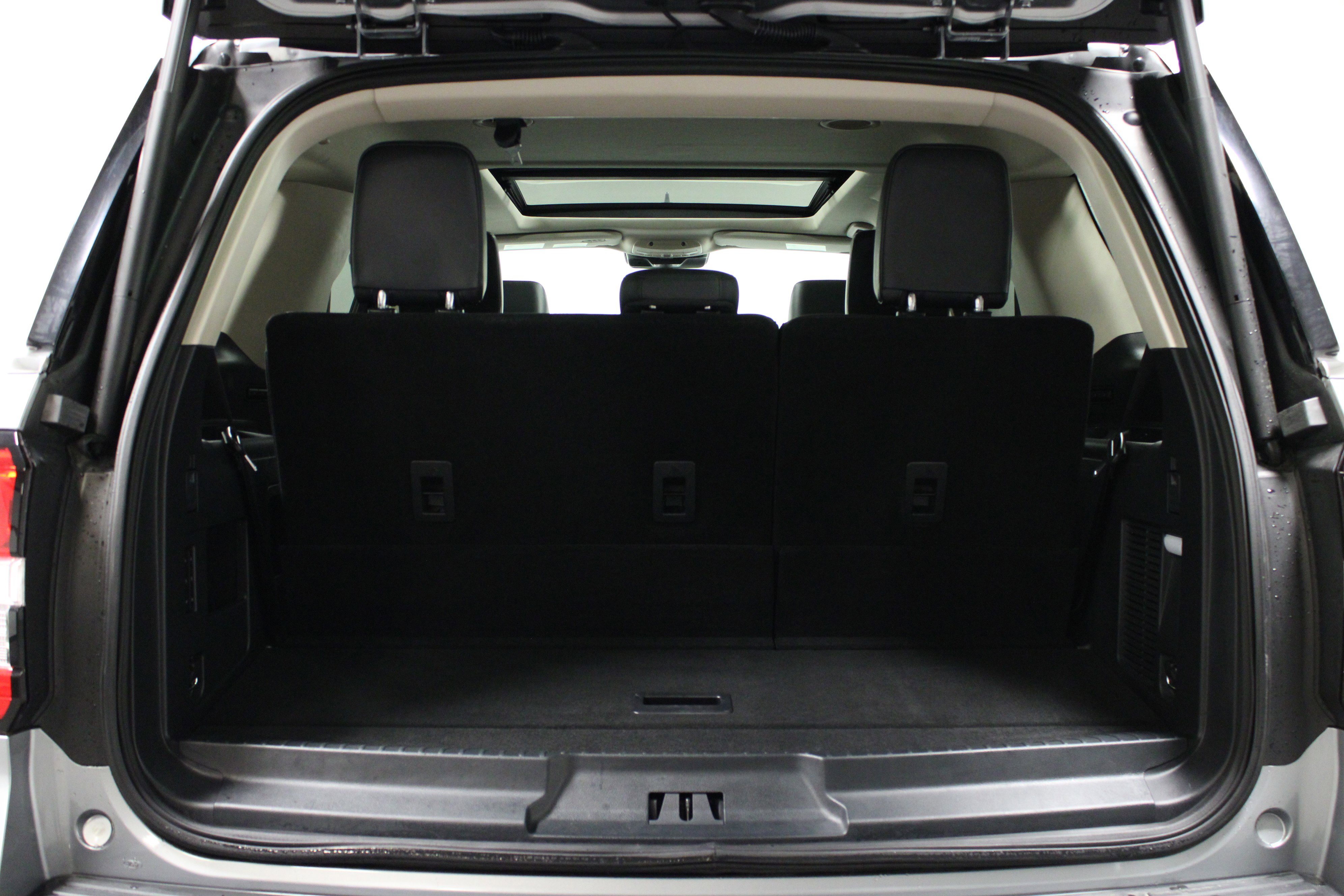 Used 2024 Ford Expedition XLT image 15