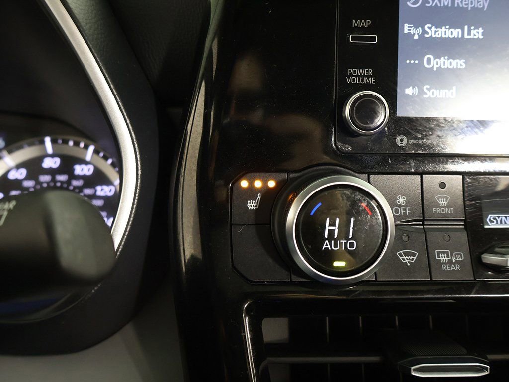 Used 2022 Toyota Highlander XLE image 51