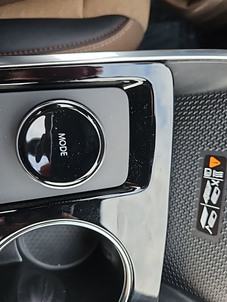 Certified 2026 Chevrolet Equinox ACTIV w/ Convenience Package III image 22