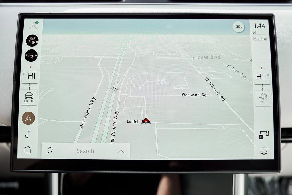 Used 2024 Land Rover Range Rover Long Wheelbase SE image 79