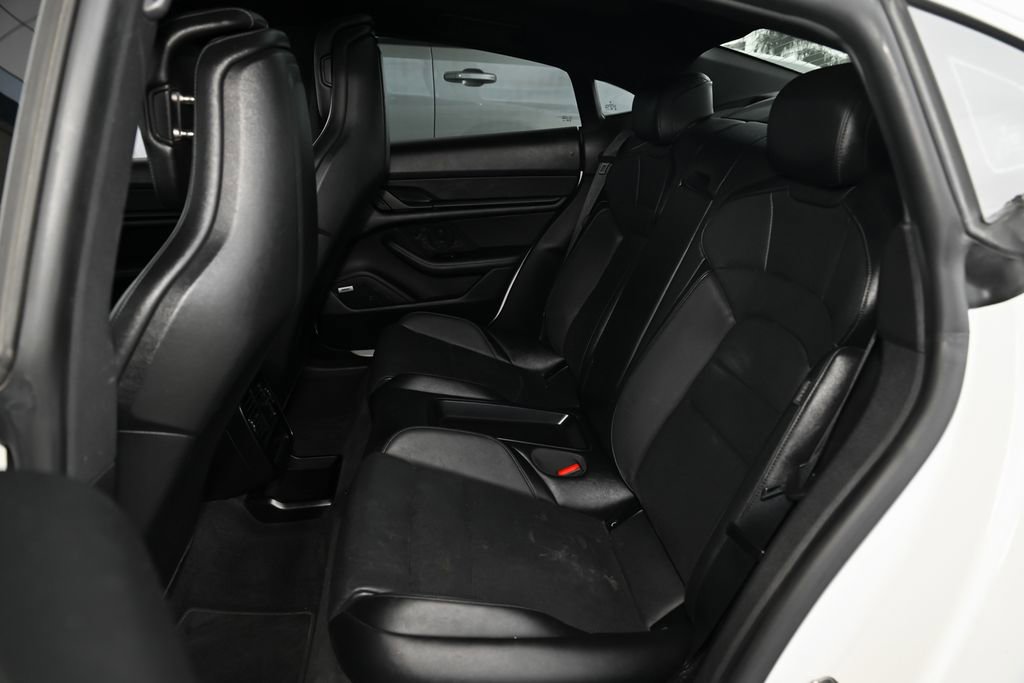 Used 2022 Porsche Taycan 4S AWD/4WD image 36