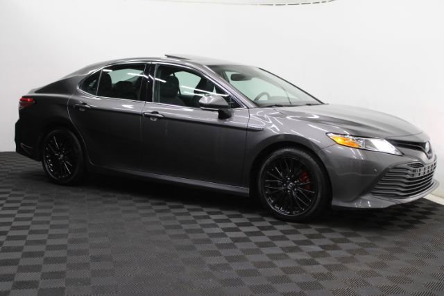 Used 2019 Toyota Camry XLE FWD image 1