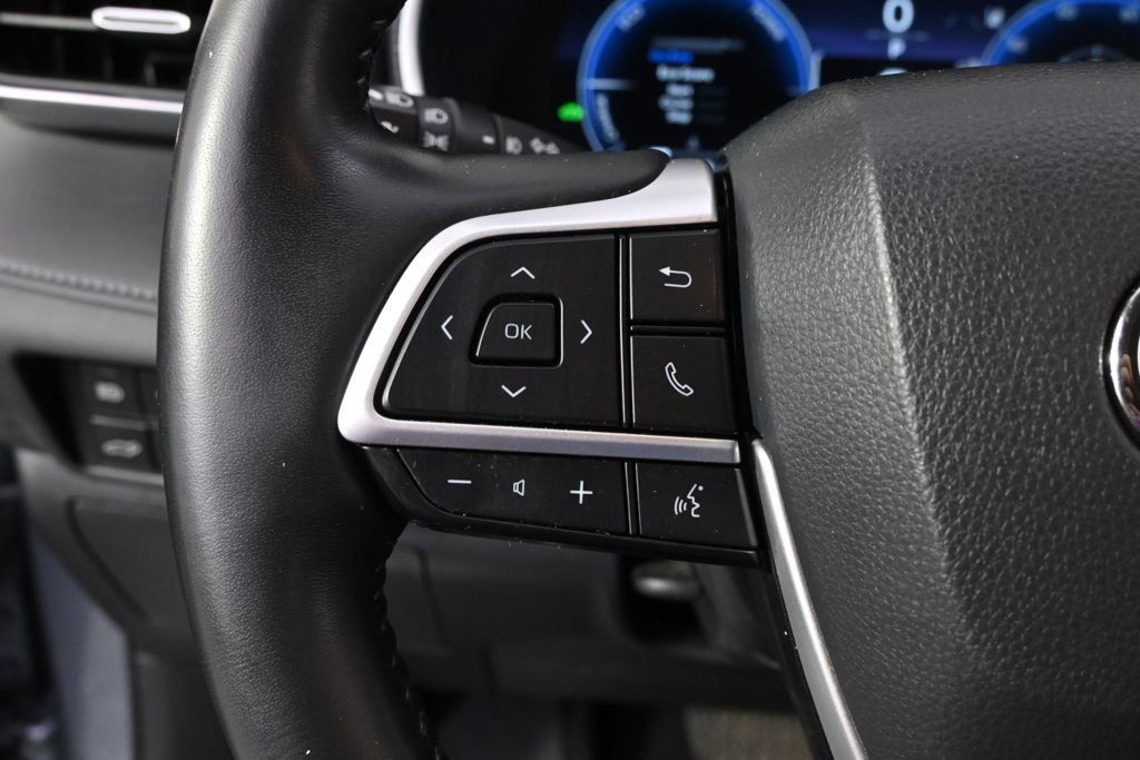 Used 2023 Toyota Highlander Platinum image 34