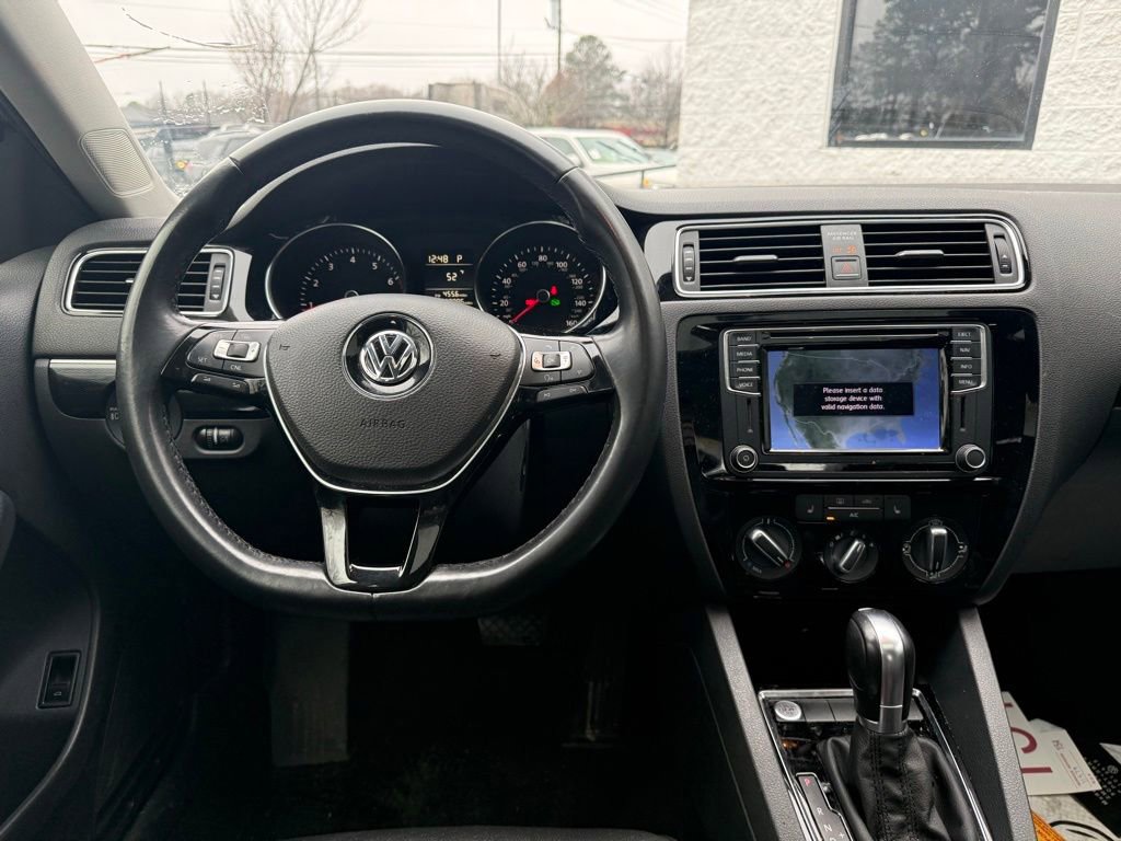 Used 2016 Volkswagen Jetta SEL image 9
