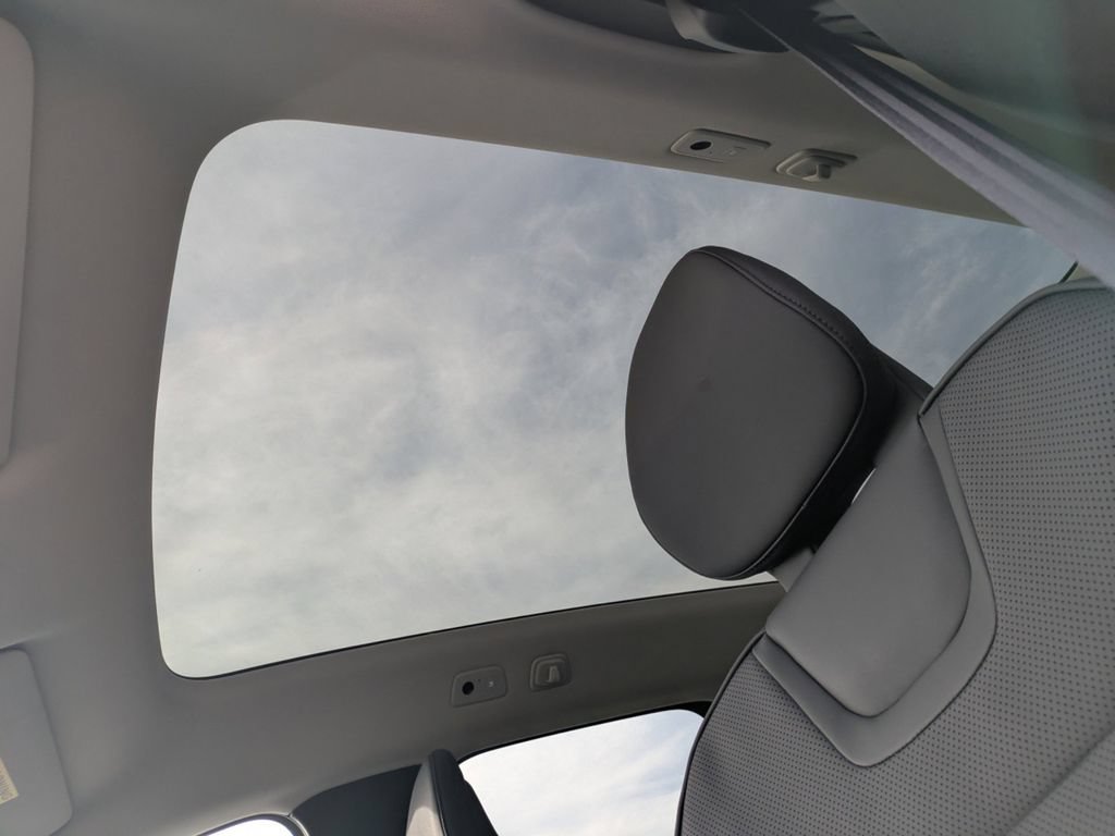 New 2025 Volvo EX90 Ultra AWD/4WD image 22