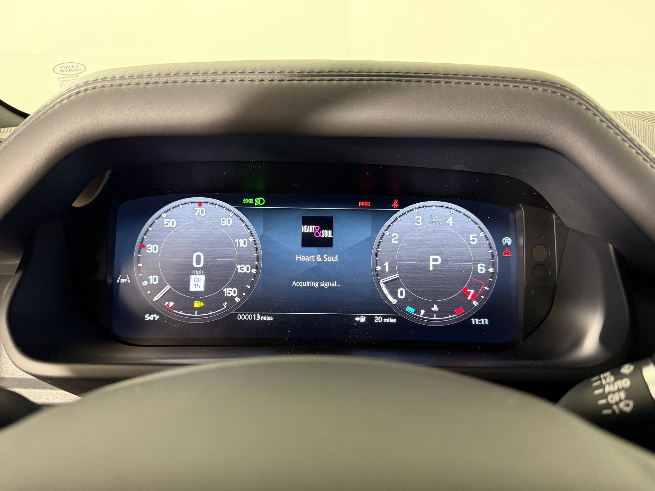 New 2026 Land Rover Defender 130 X-Dynamic SE image 20