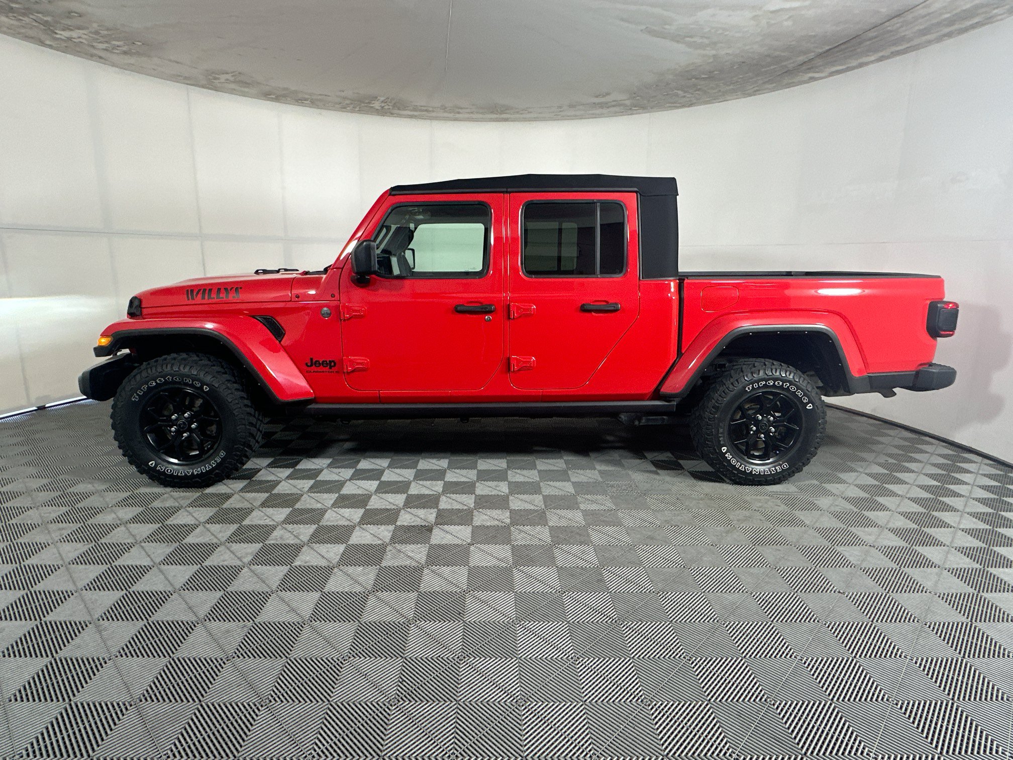 Used 2024 Jeep Gladiator Sport AWD/4WD image 6