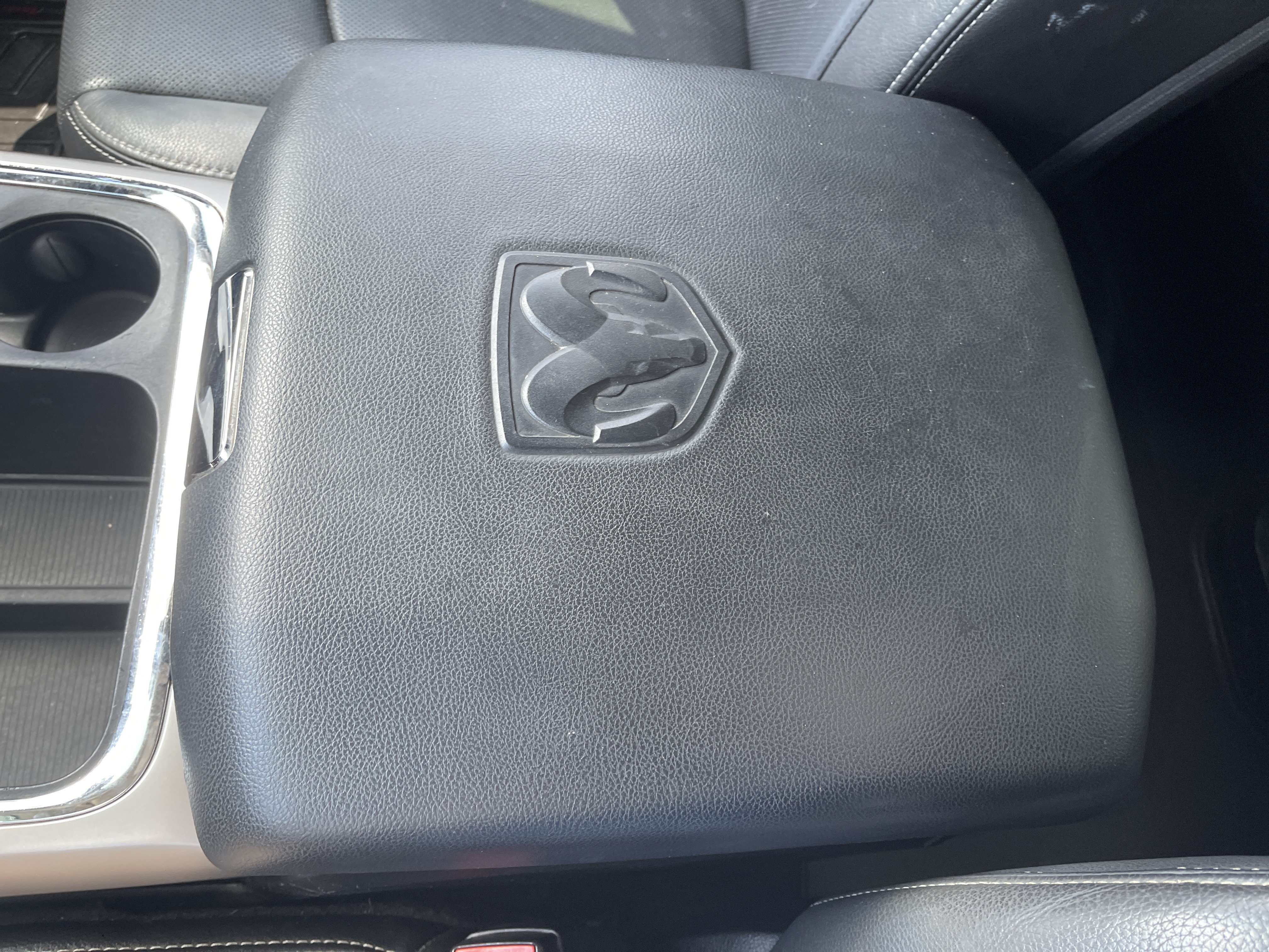 Used 2017 RAM 3500 Laramie w/ Sport Appearance Group AWD/4WD image 34
