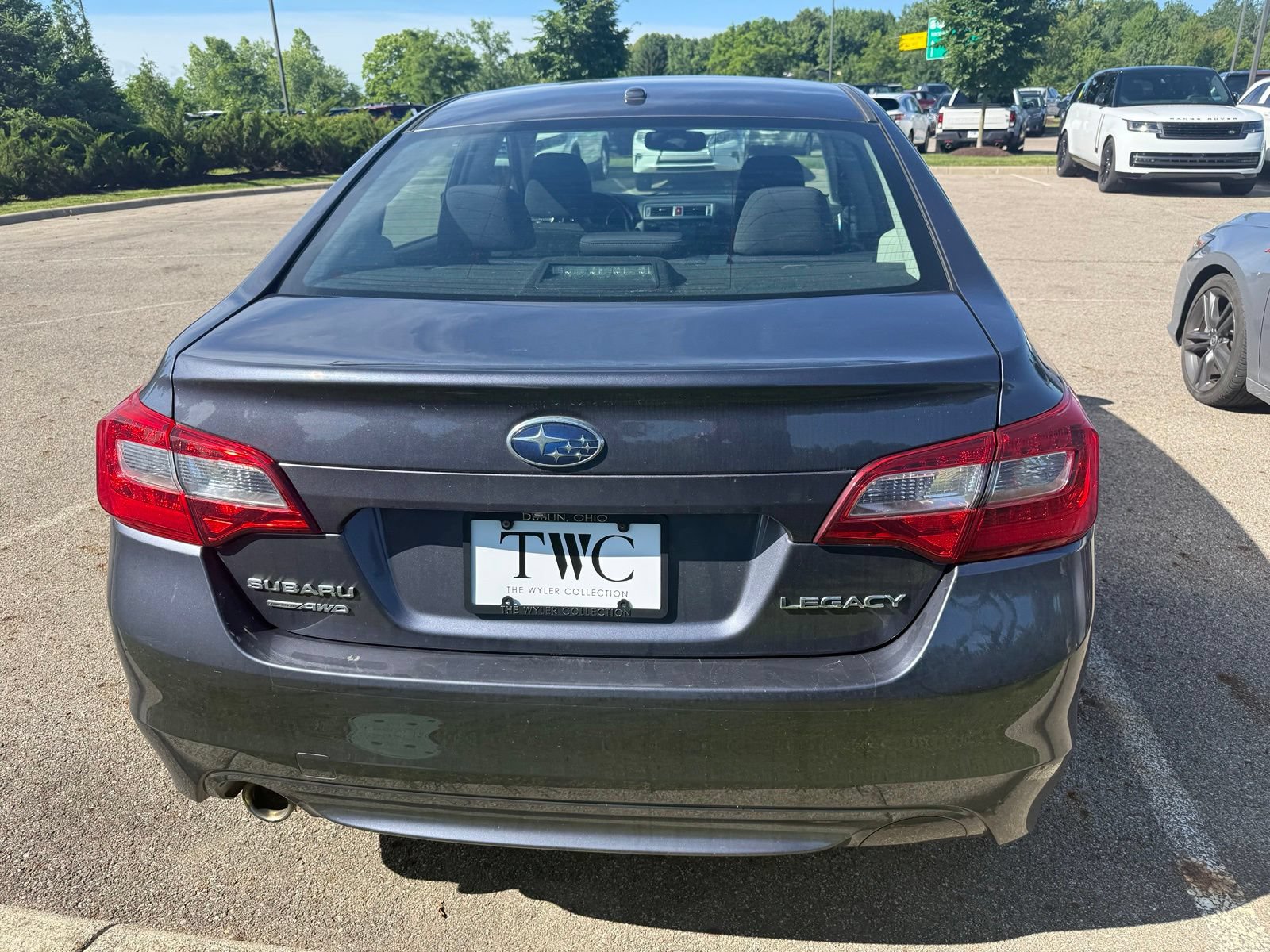 Used 2015 Subaru Legacy 2.5i Premium w/ Popular Package #2 AWD/4WD image 5