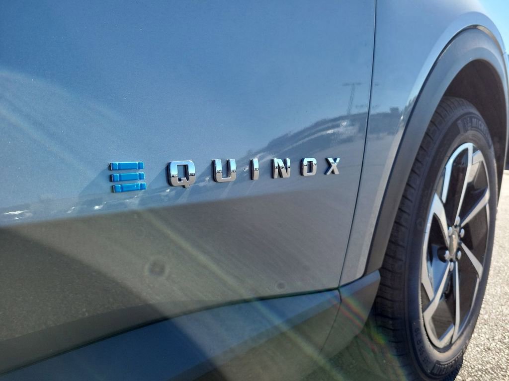 New 2026 Chevrolet Equinox EV LT FWD image 30