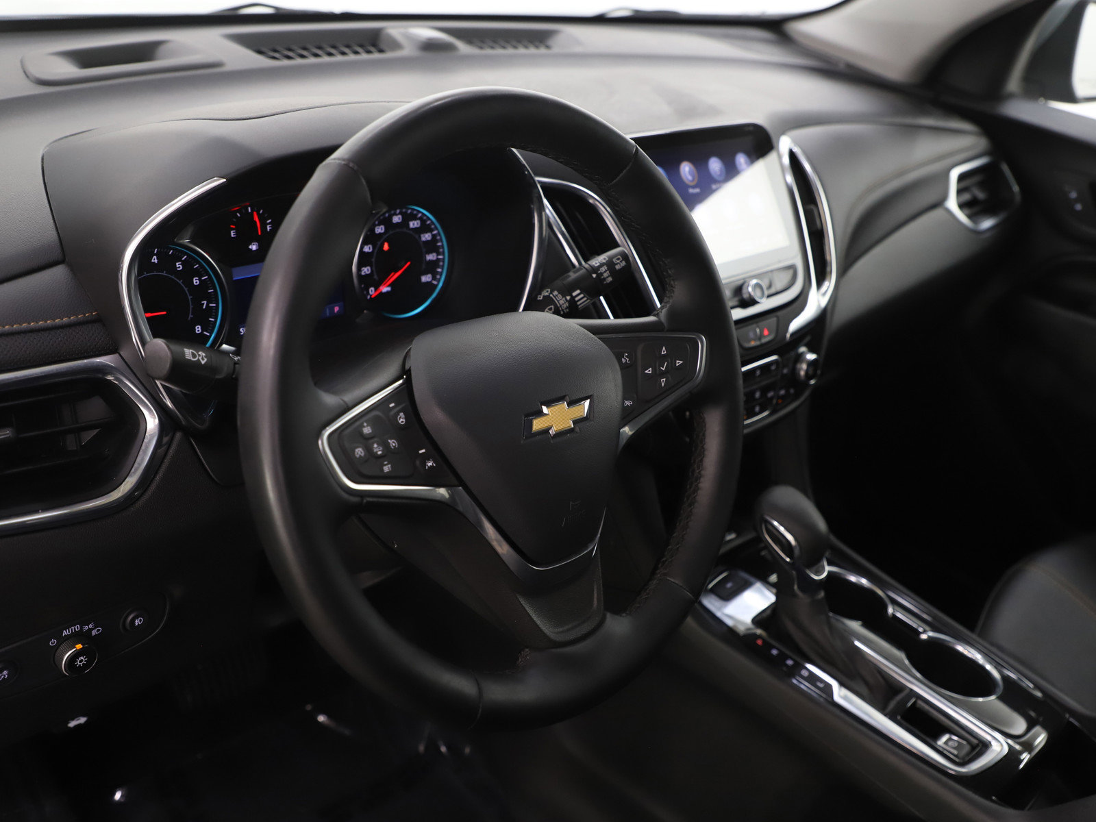 Used 2023 Chevrolet Equinox Premier AWD/4WD image 21