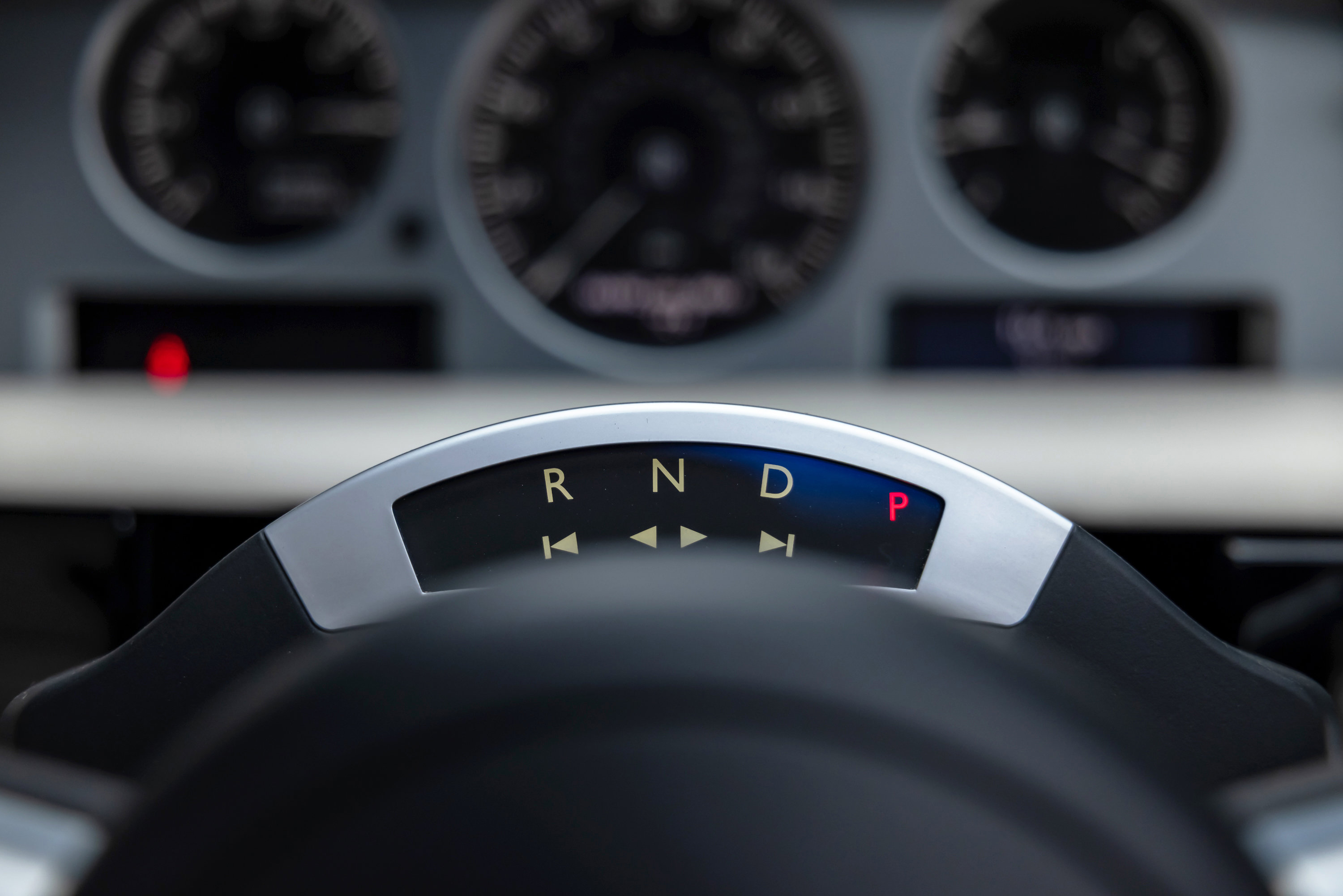 Used 2013 Rolls-Royce Phantom Drophead Coupe image 17