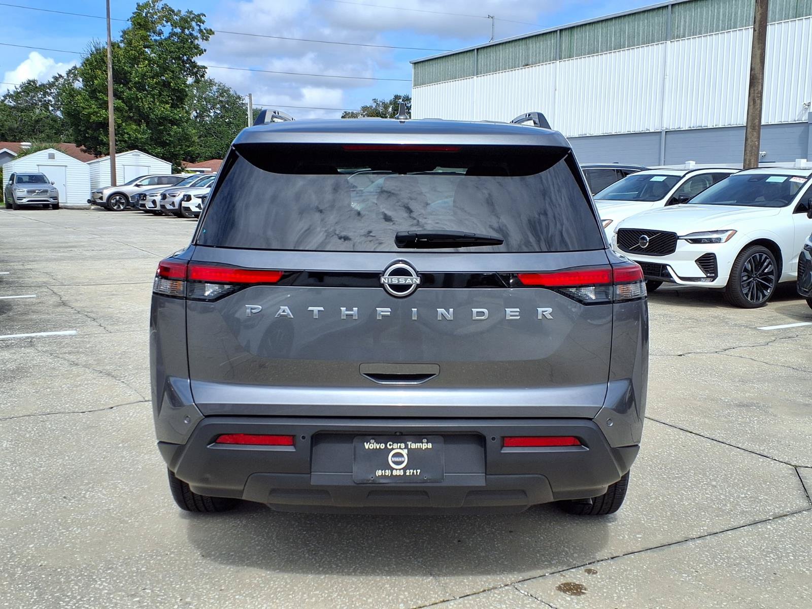 Used 2025 Nissan Pathfinder SV FWD image 6