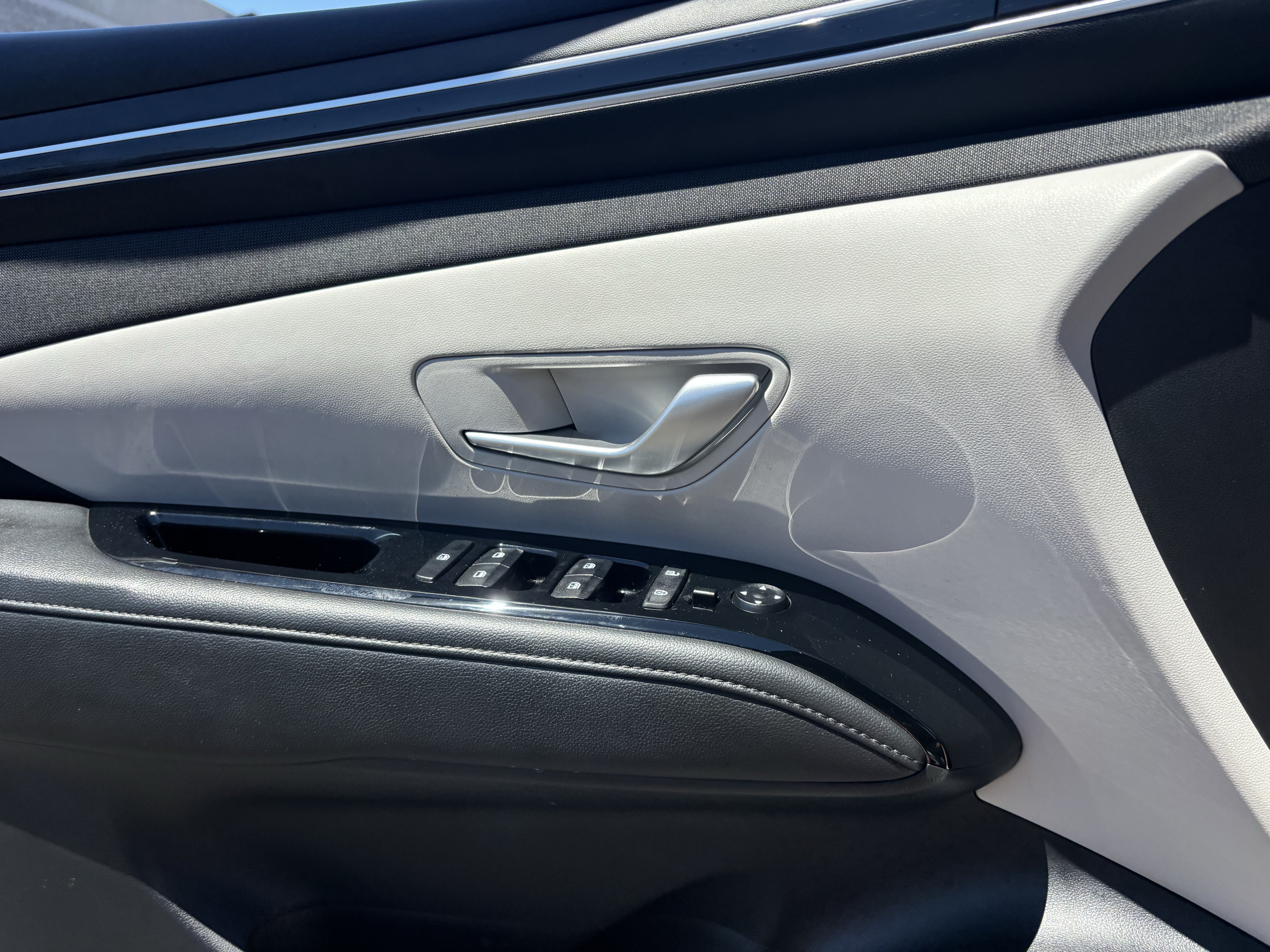 Used 2022 Hyundai Tucson Limited AWD/4WD image 20