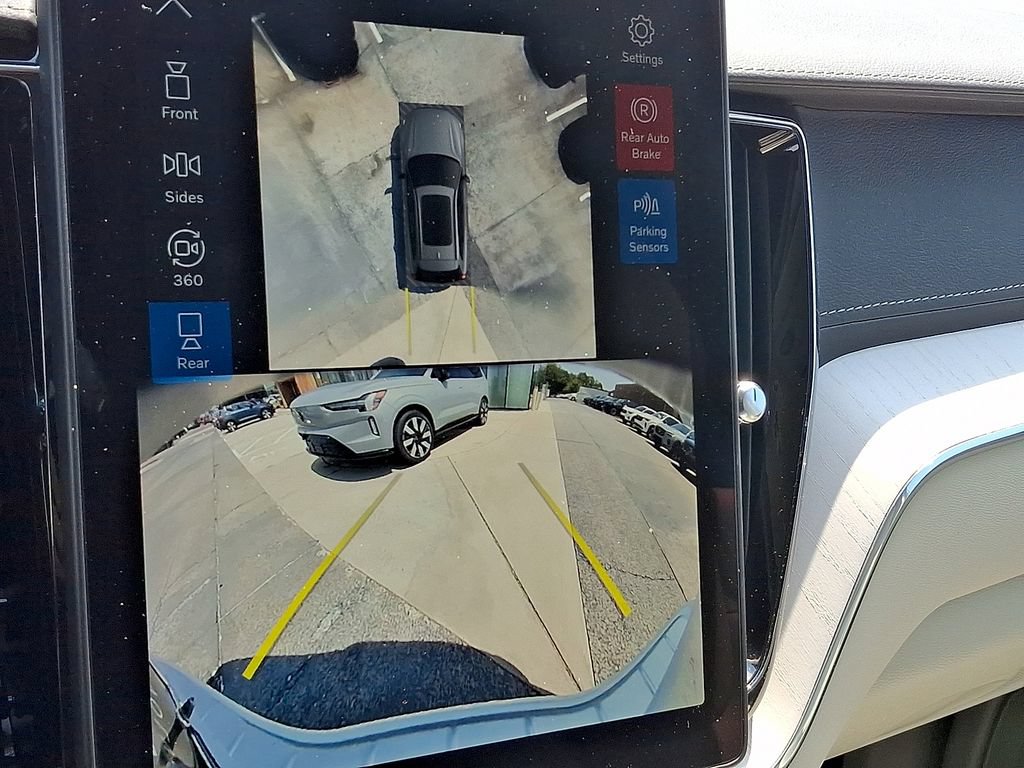 Certified 2026 Volvo XC60 B5 Ultra AWD/4WD image 21