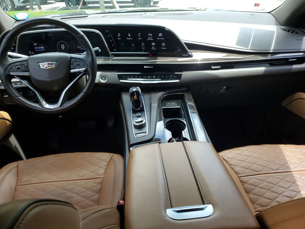 Used 2021 Cadillac Escalade ESV Sport w/ Driver Assist Tech Package AWD/4WD image 16