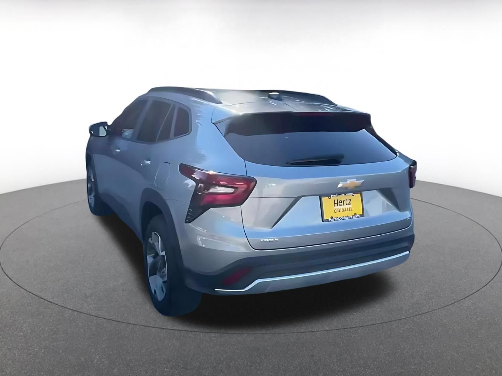 Used 2025 Chevrolet Trax LT w/ LT Convenience Package FWD image 10
