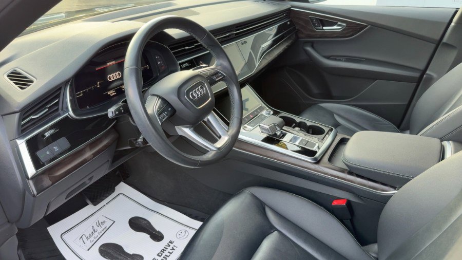 Used 2021 Audi Q8 Premium w/ Black Optic Package image 9