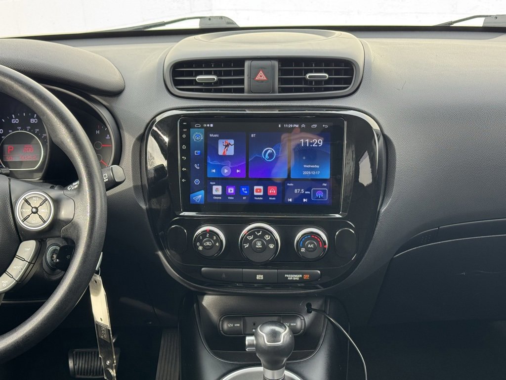 Used 2015 Kia Soul image 23