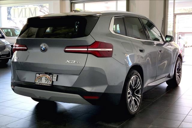 Used 2025 BMW X3 xDrive30i AWD/4WD image 6