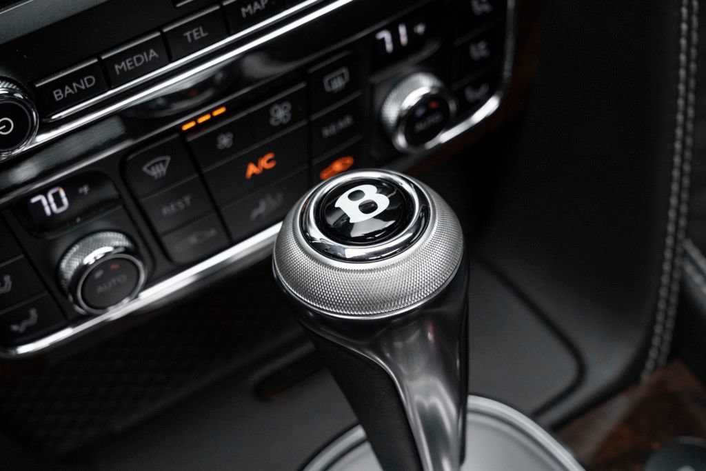 Used 2014 Bentley Flying Spur W12 AWD/4WD image 32