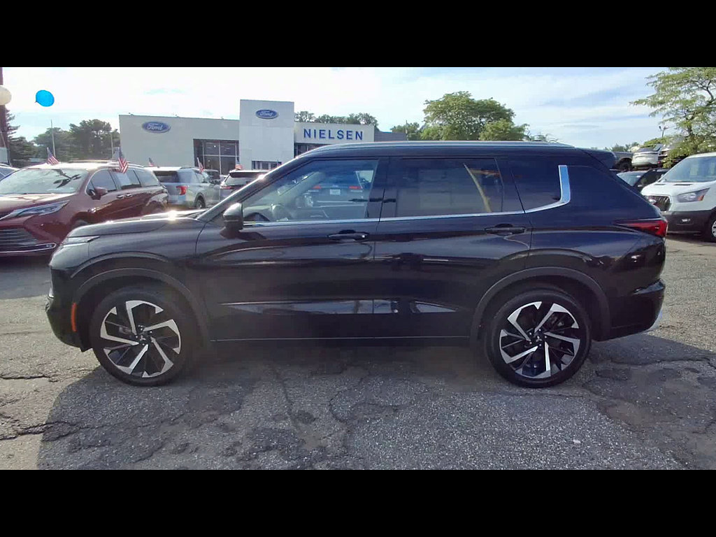 Used 2024 Mitsubishi Outlander SEL AWD/4WD image 5