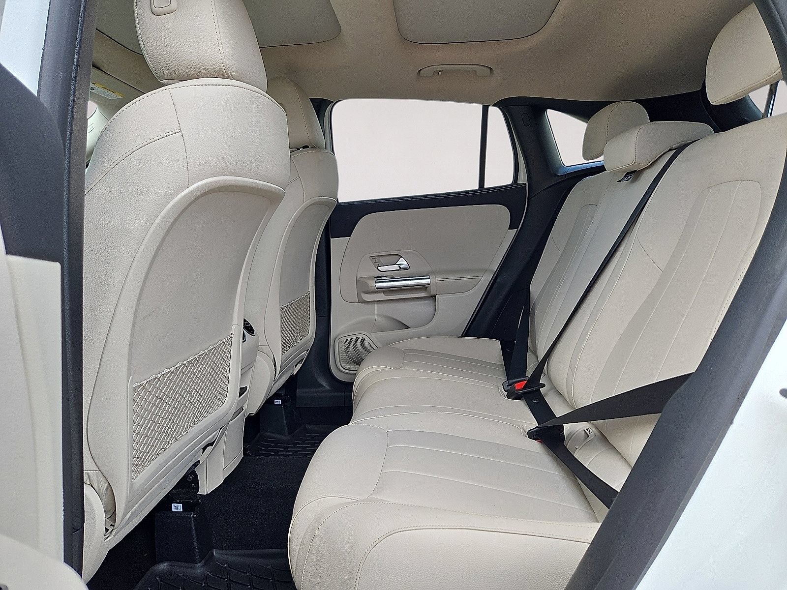 Used 2023 Mercedes-Benz GLA 250 w/ Premium Package image 15