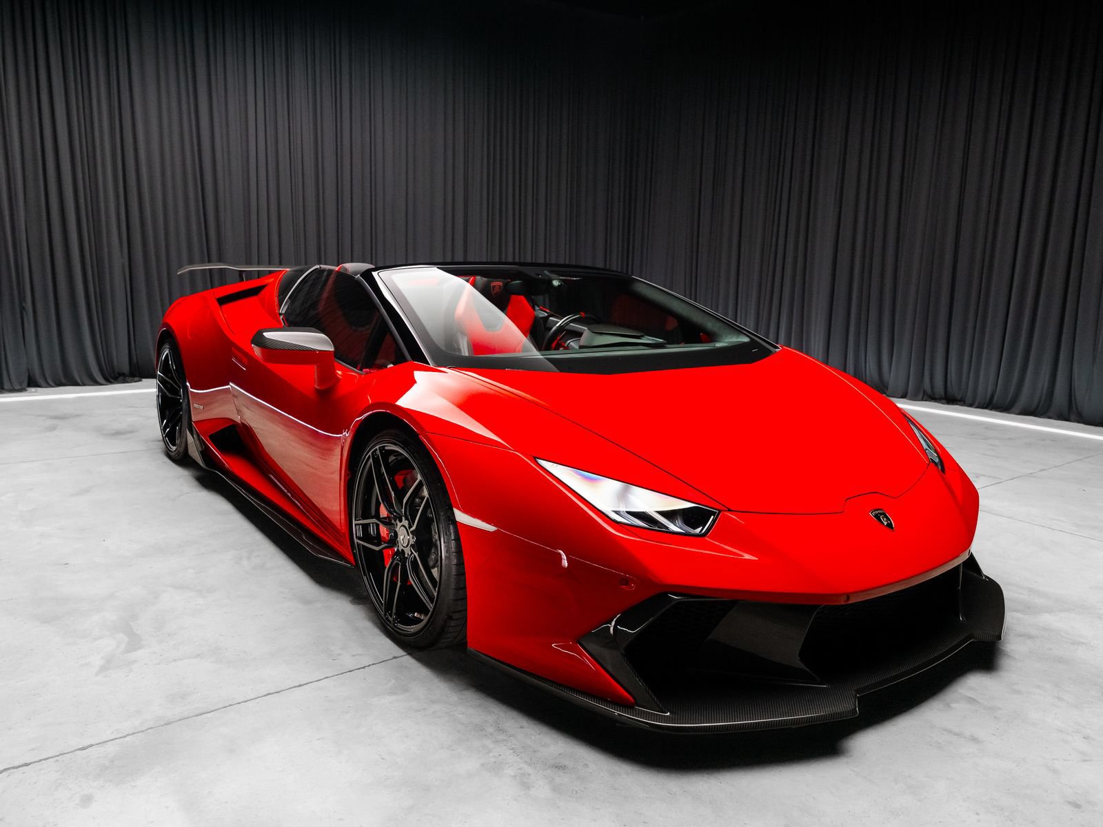 Used 2017 Lamborghini Huracan LP 610-4 AWD/4WD image 10
