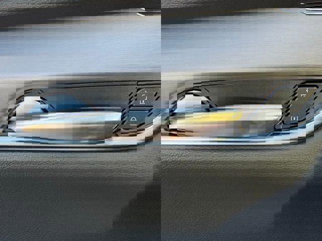 New 2025 Cadillac XT5 Luxury FWD image 16