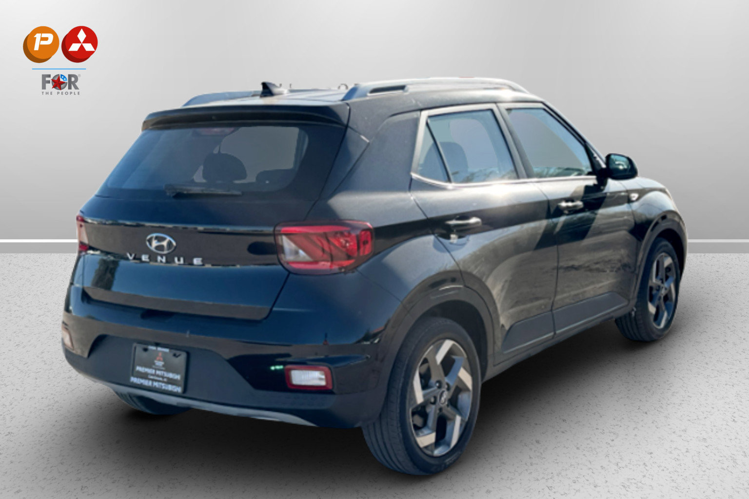 Used 2021 Hyundai Venue SEL image 5