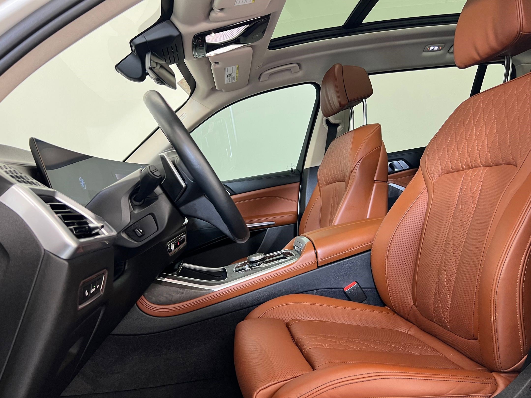 Used 2025 BMW X7 xDrive40i image 5