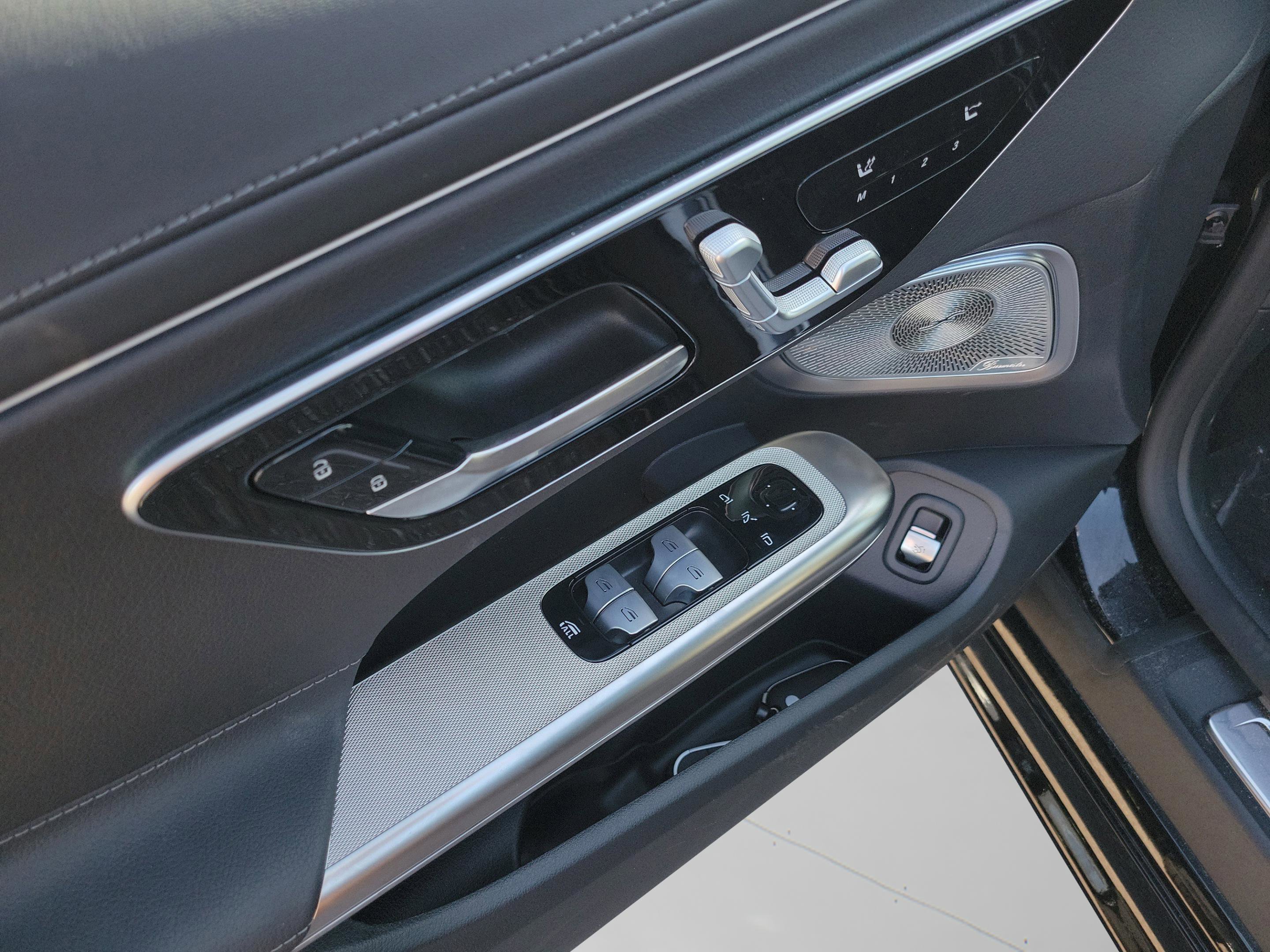 Certified 2025 Mercedes-Benz CLE 450 4MATIC Cabriolet image 13