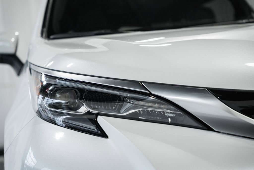New 2026 Toyota Sienna Platinum image 13
