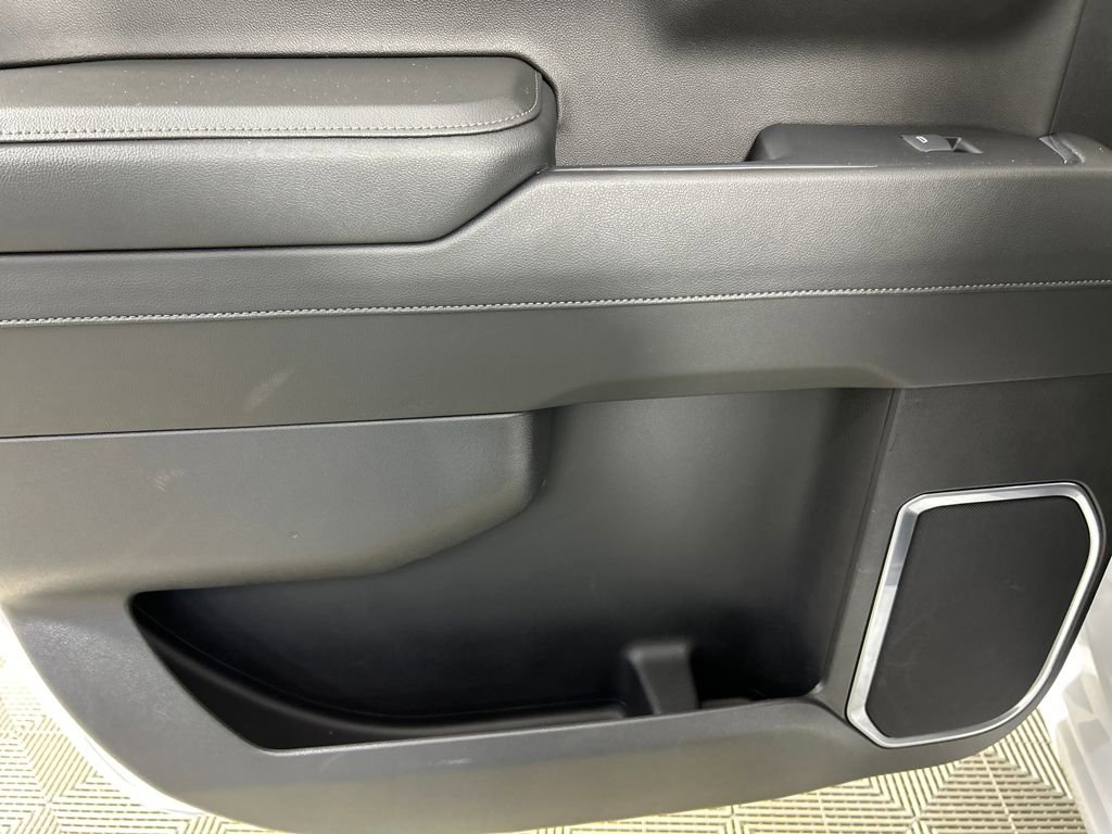 Used 2025 GMC Sierra 1500 SLT image 18