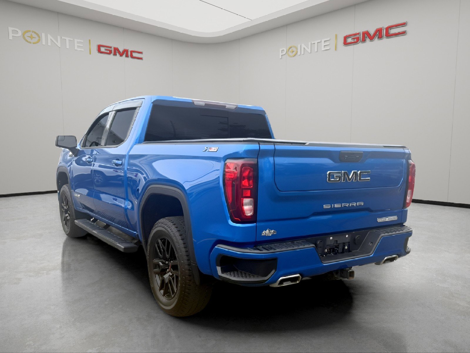 Used 2022 GMC Sierra 1500 Elevation w/ Preferred Package AWD/4WD image 5