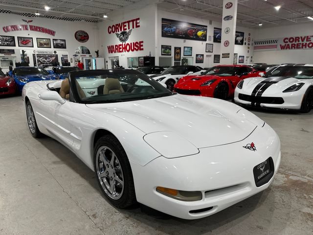 Used 2004 Chevrolet Corvette Convertible RWD image 19