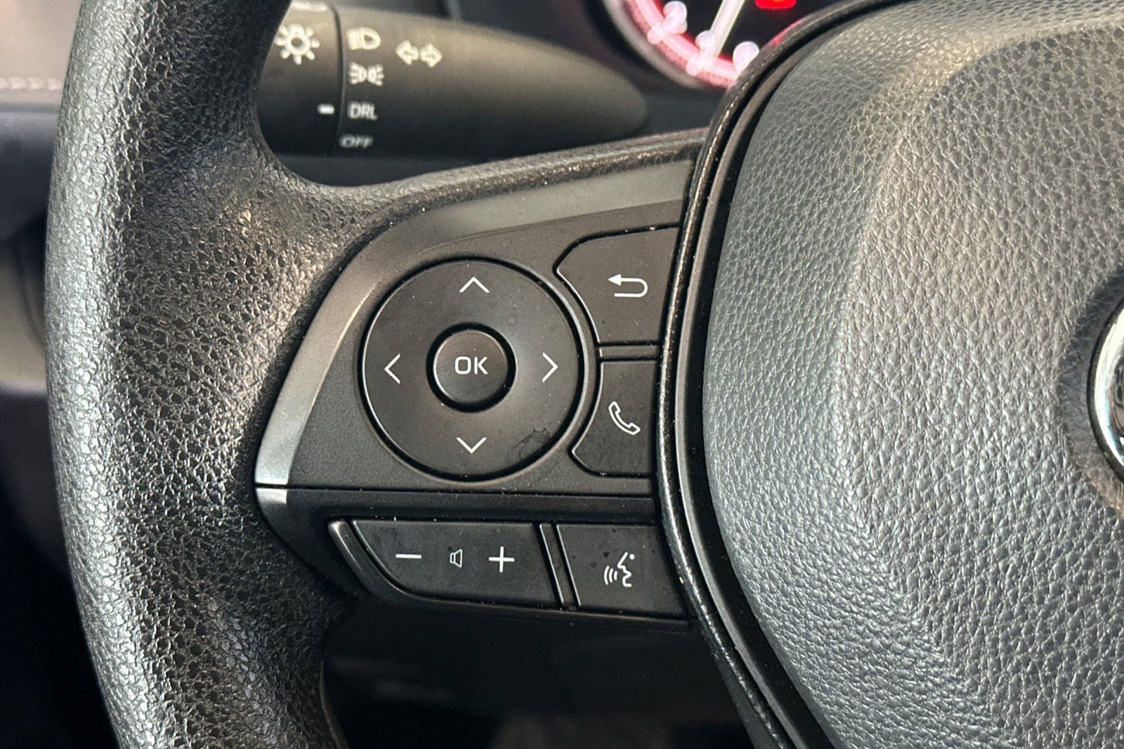 Used 2025 Toyota RAV4 LE image 37