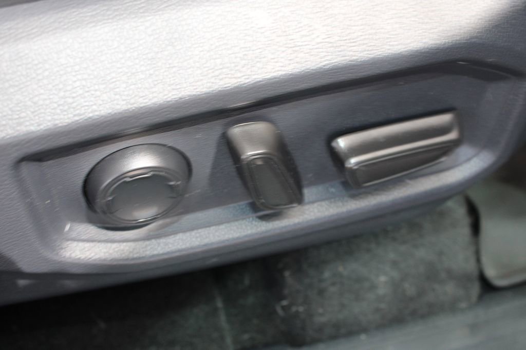 Used 2023 Toyota Tundra Platinum AWD/4WD image 48