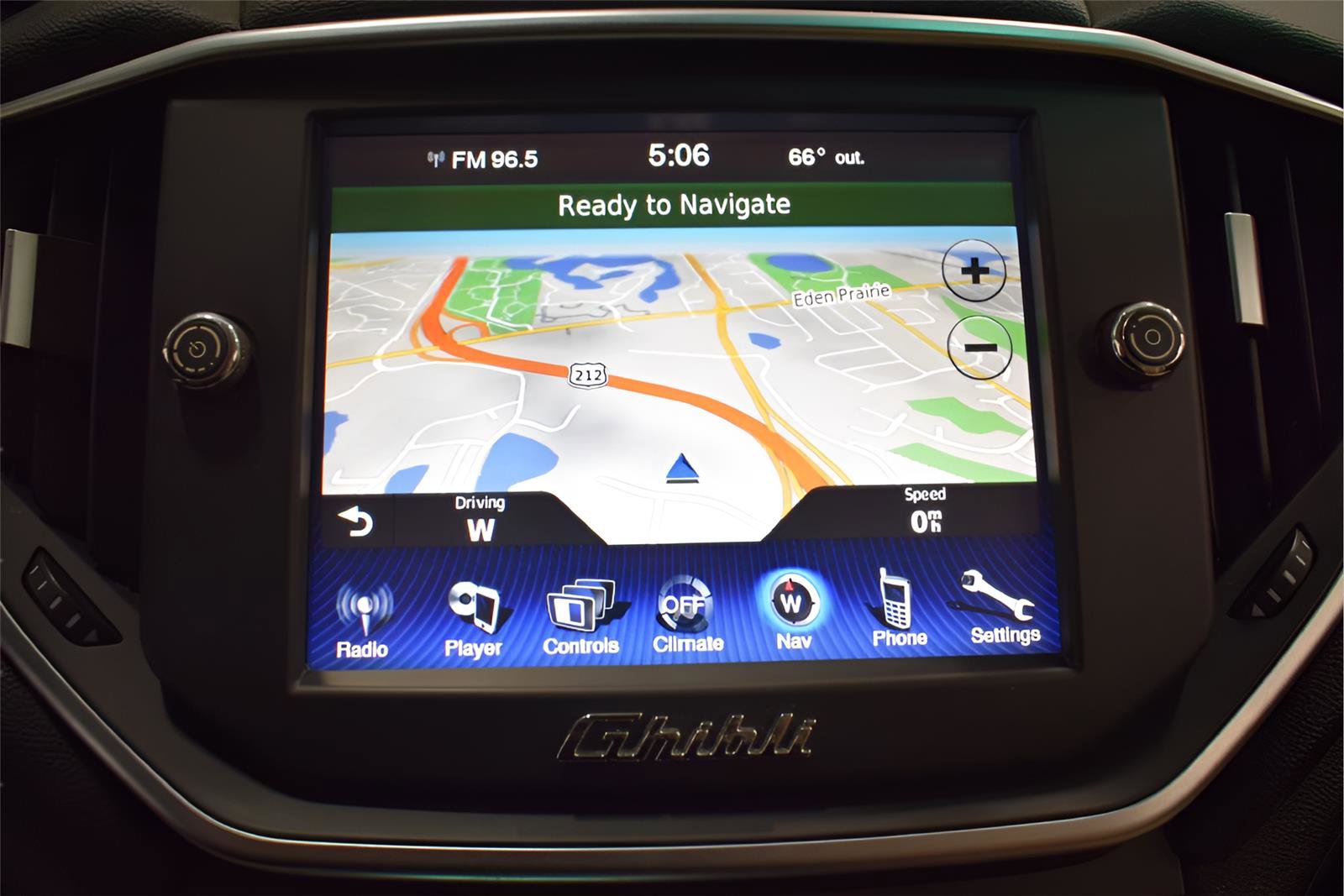 Used 2014 Maserati Ghibli image 25