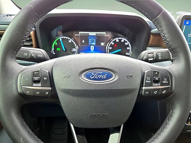 Used 2023 Ford Maverick Lariat w/ Lariat Luxury Package FWD image 24