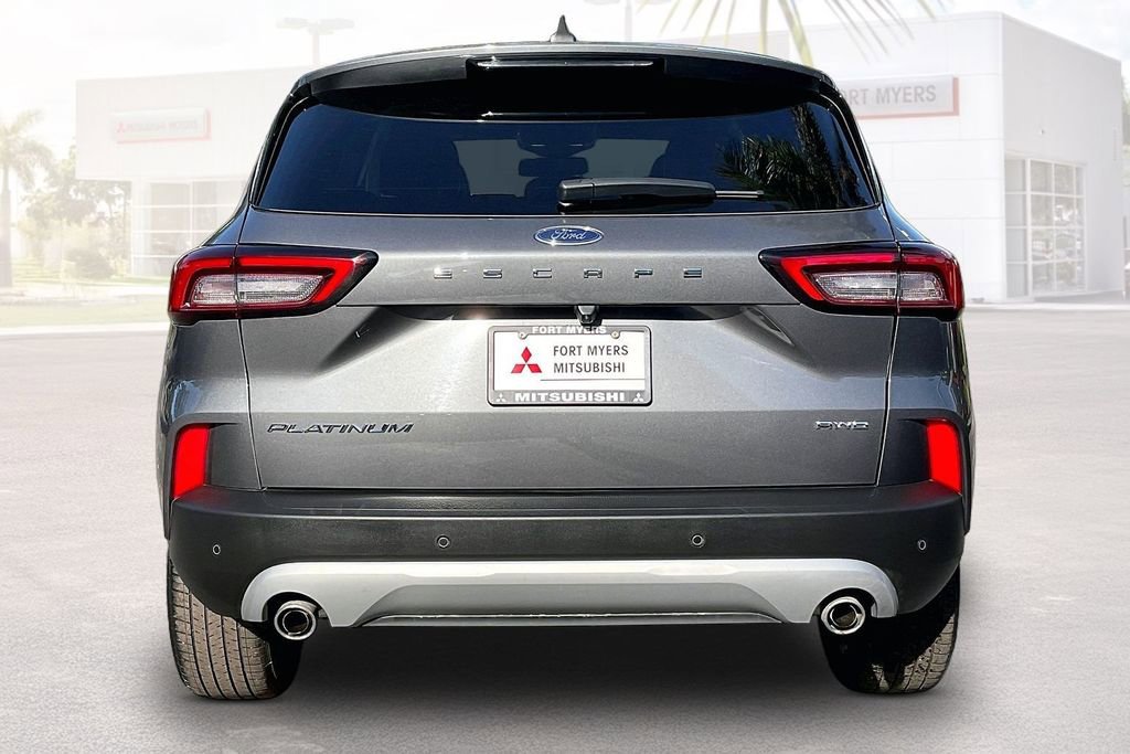 Used 2024 Ford Escape Platinum AWD/4WD image 16