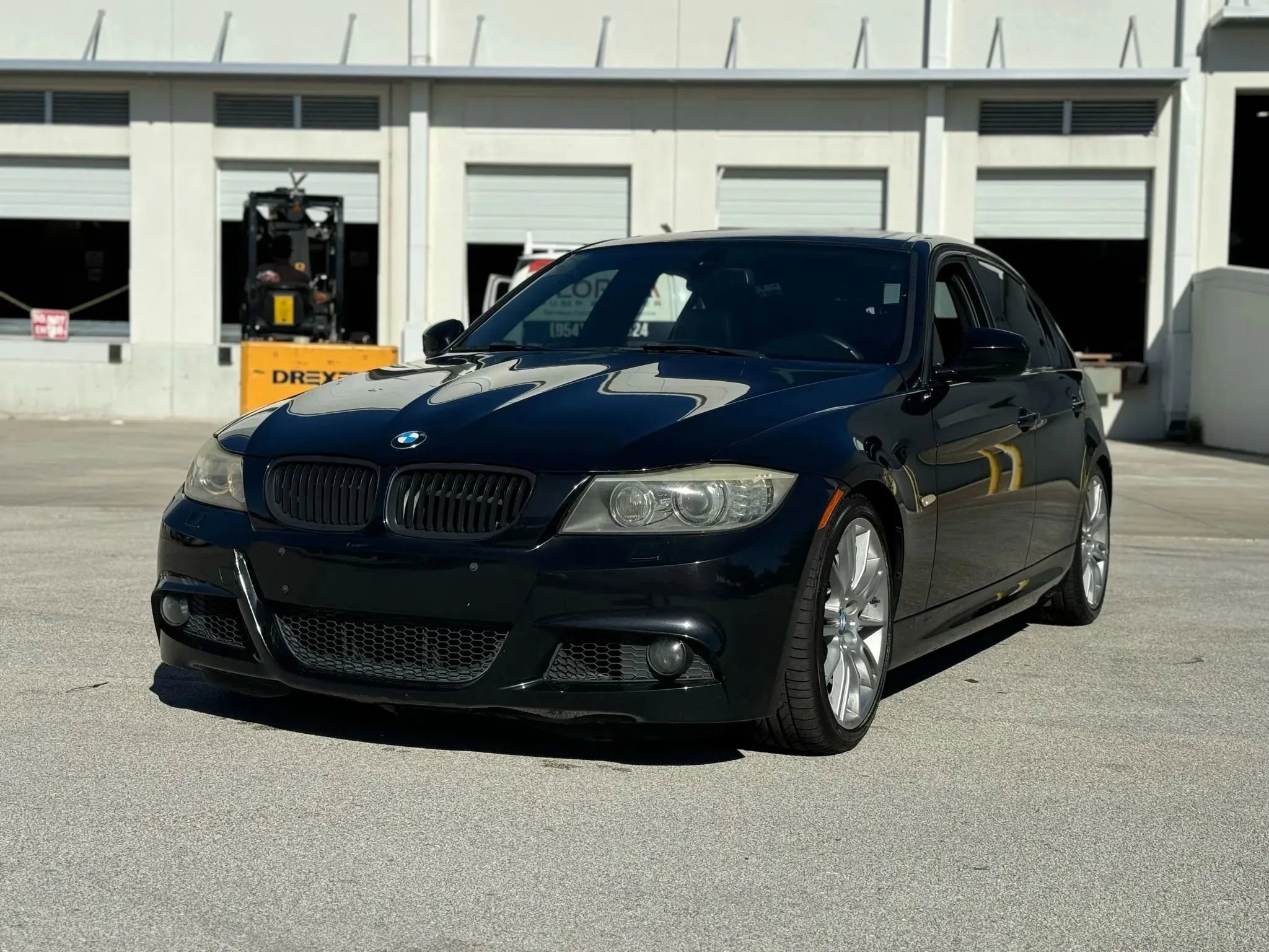 Used 2011 BMW 335i xDrive Sedan image 5