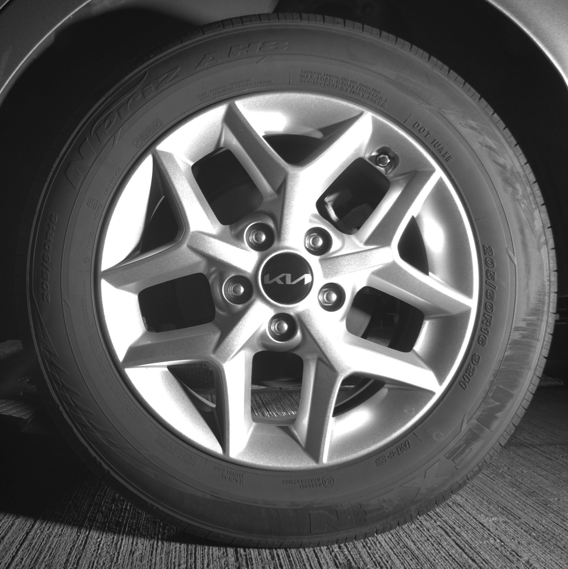 Used 2025 Kia Soul LX w/ LX Technology Package FWD image 14