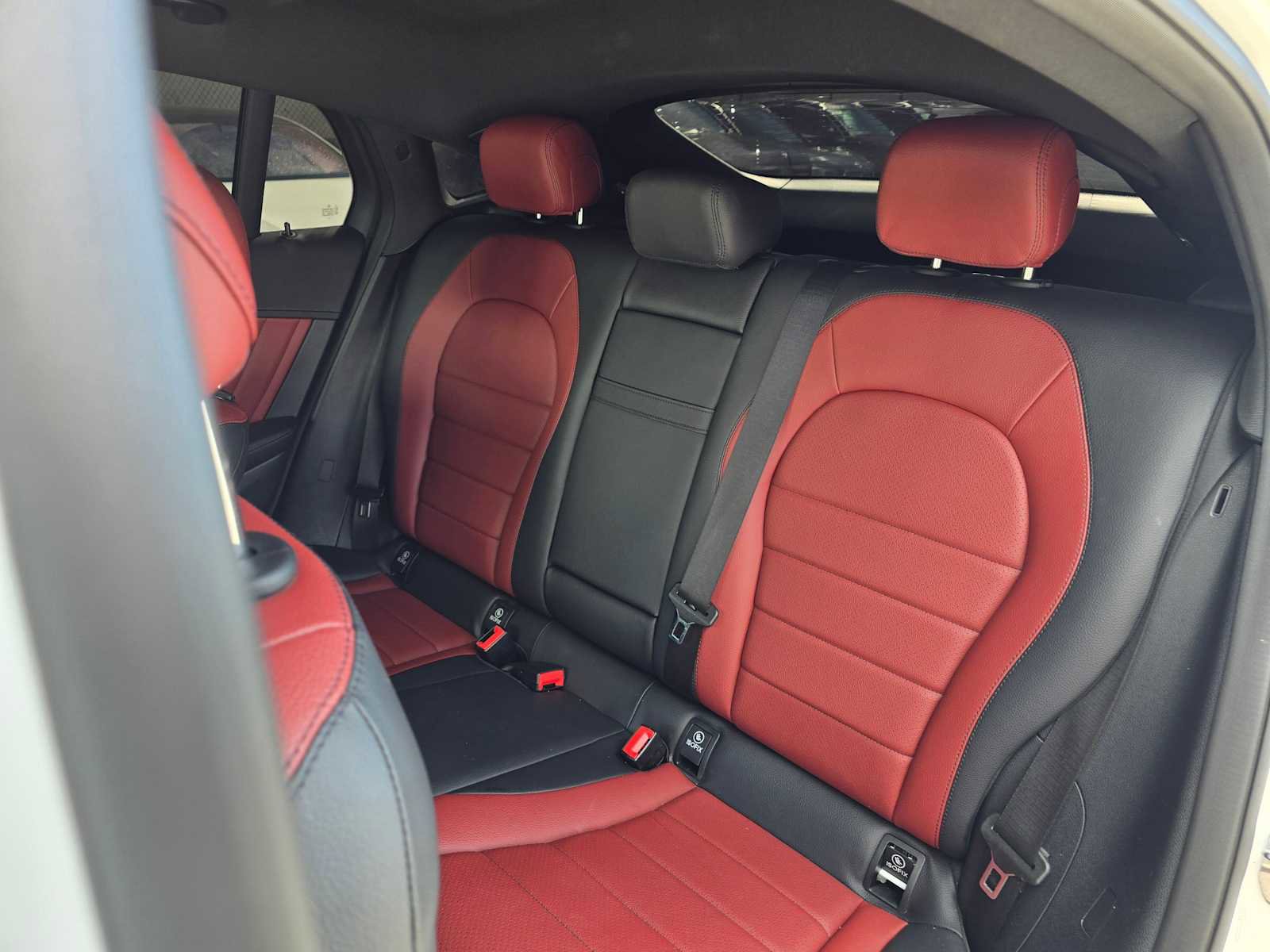 Used 2023 Mercedes-Benz GLC 300 4MATIC Coupe image 19